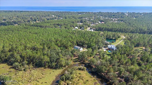 $3,250 | 749 East North Street, Pass Christian, MS 39571