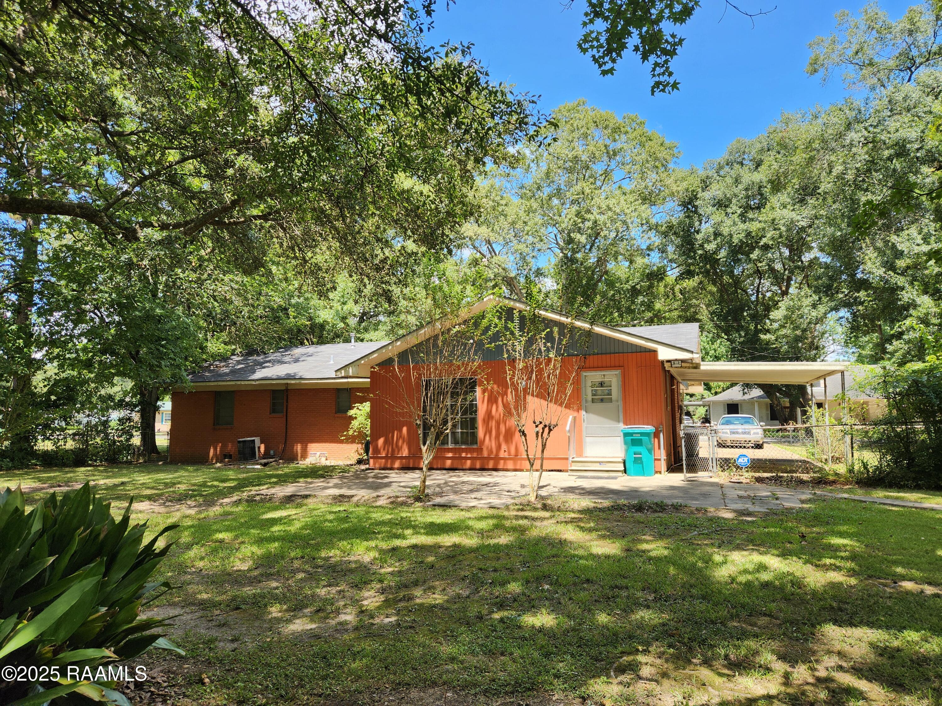 1514 West Lincoln Road Ville Platte, LA 70586 - Photo 6 of 33 20250815_130132