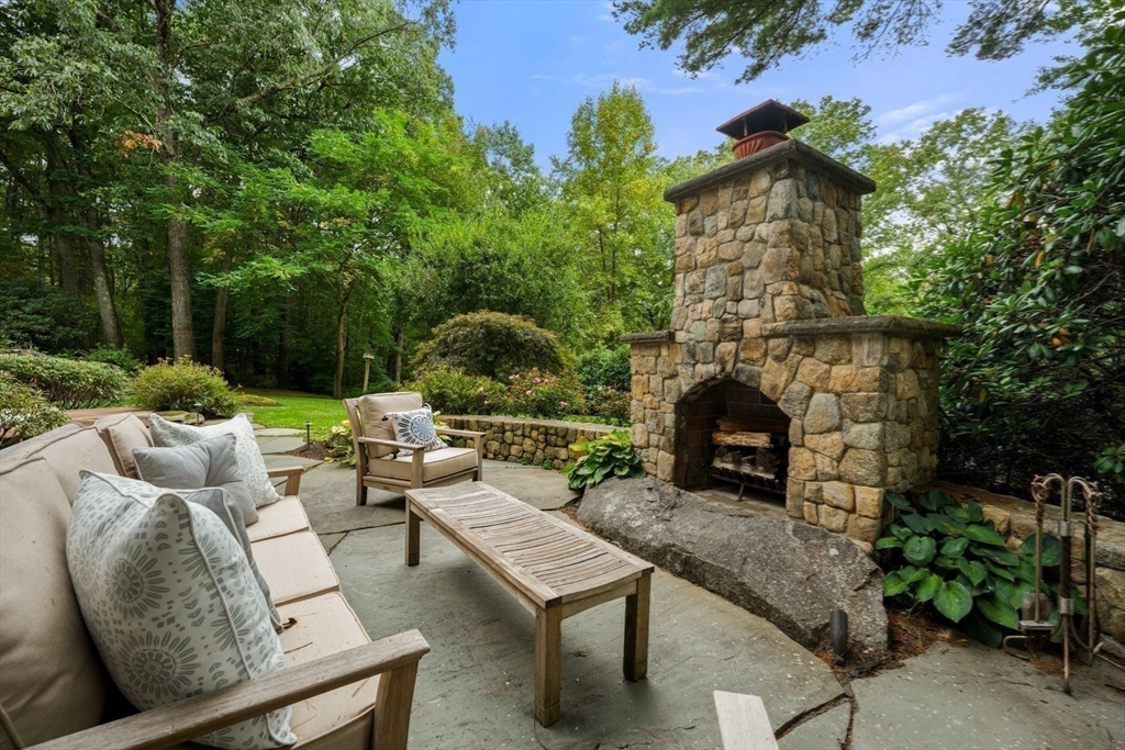 121 Livingston Road Wellesley, MA 02482 - Photo 33 of 42