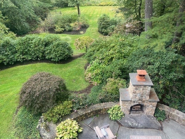 121 Livingston Road Wellesley, MA 02482 - Photo 34 of 42 an aerial view of a house with a yard
