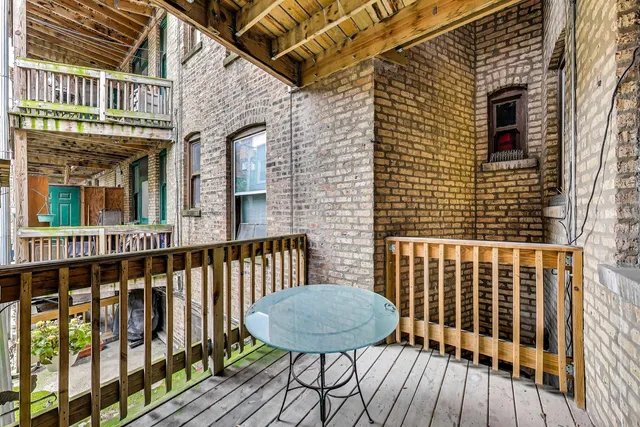 $249,900 | 1254 West Thorndale Avenue, Unit 1W, Chicago, IL 60660