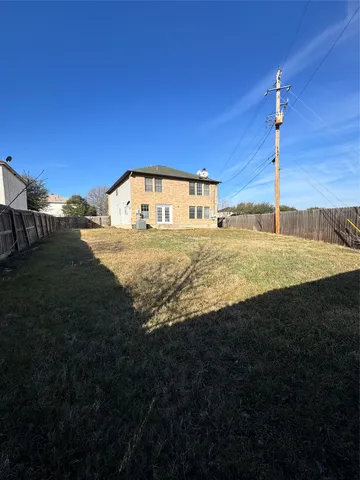 $2,500 | 7813 Marble Ridge Drive, Austin, TX 78747