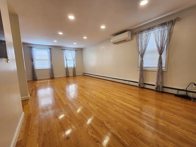 $480,000 | 7 Atlas Street, Worcester, MA 01604