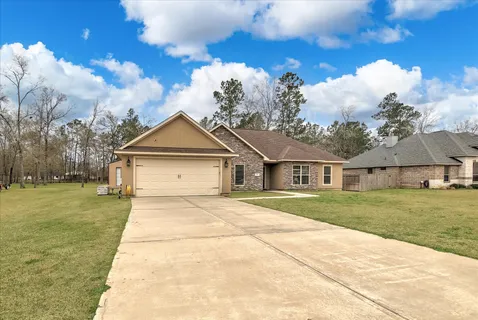 $395,000 | 210 Road 662 Dayton Tx 77535, Dayton, TX 77535