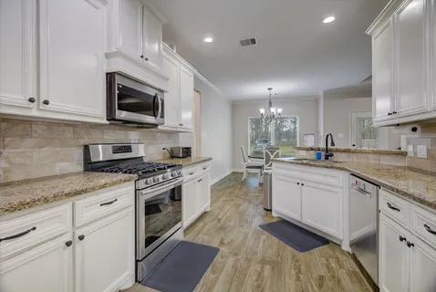 $395,000 | 210 Road 662 Dayton Tx 77535, Dayton, TX 77535