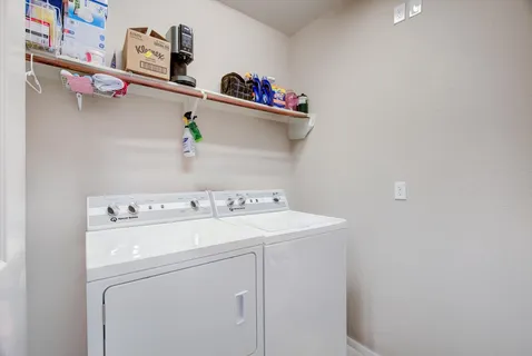 $395,000 | 210 Road 662 Dayton Tx 77535, Dayton, TX 77535