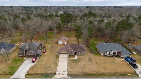 $395,000 | 210 Road 662 Dayton Tx 77535, Dayton, TX 77535