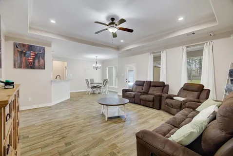 $395,000 | 210 Road 662 Dayton Tx 77535, Dayton, TX 77535