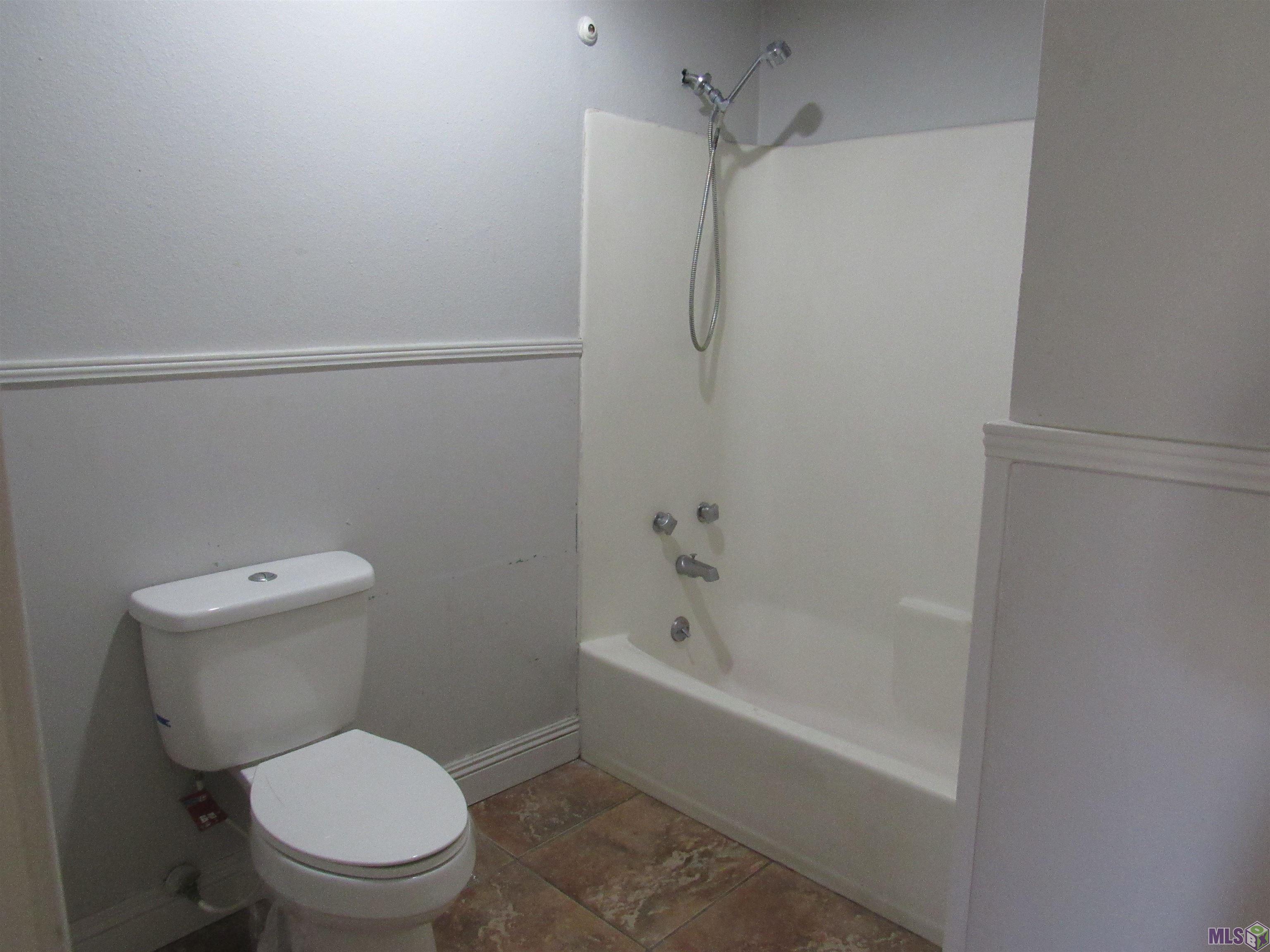 9898 Arnold Road Denham Springs, LA 70726 - Photo 10 of 14 Gallery Image 10