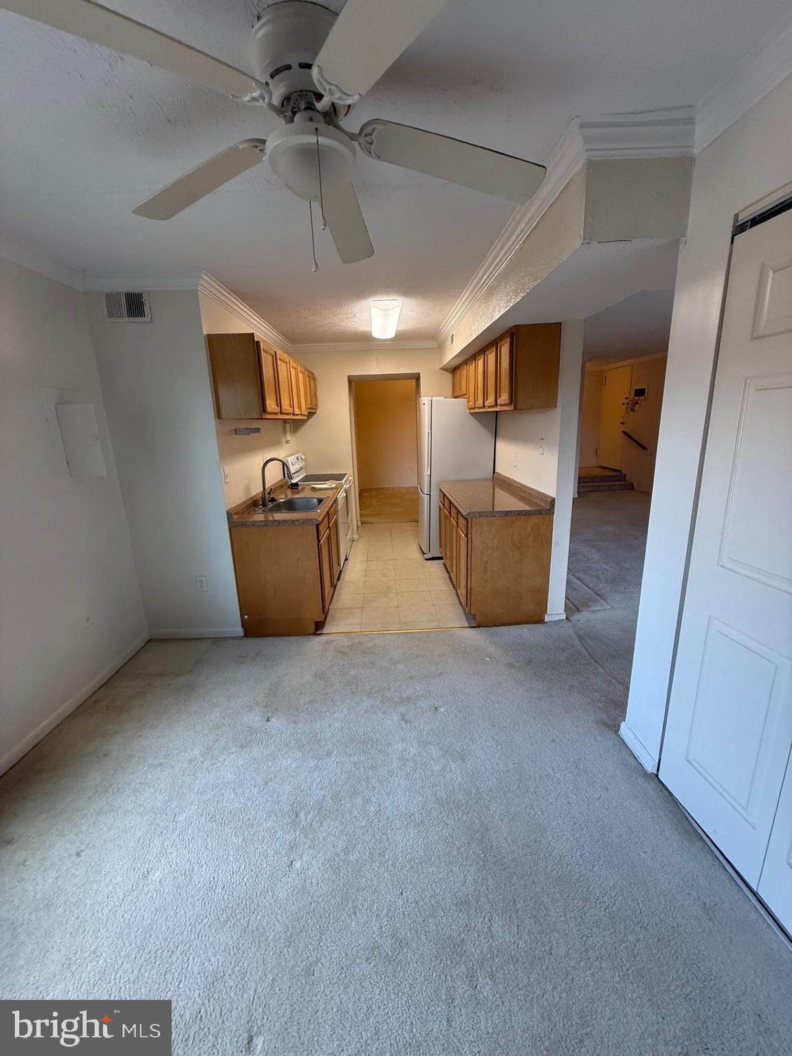 7919 Mandan Road, Unit 301 Greenbelt, MD 20770 - Photo 4 of 10 Kitchen
