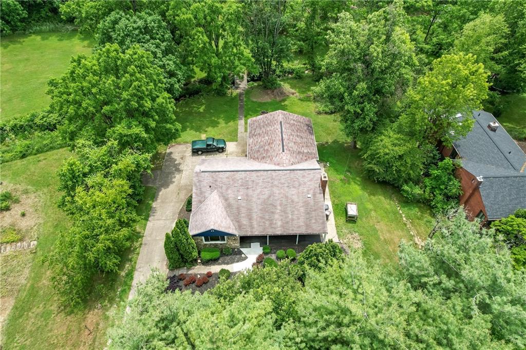 242 Hays Road Pittsburgh, PA 15241 - Photo 3 of 29 Gallery Image 3