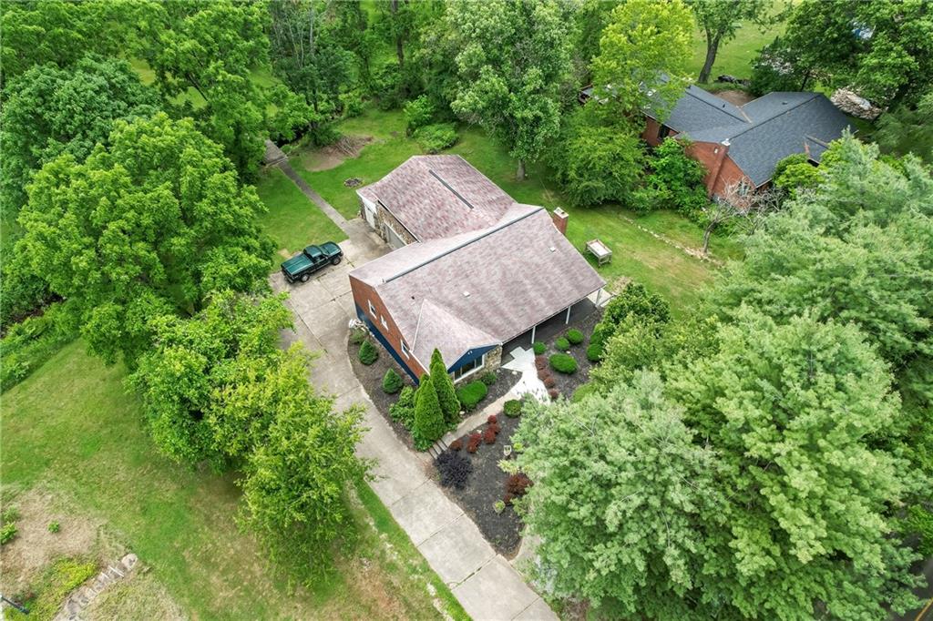 242 Hays Road Pittsburgh, PA 15241 - Photo 4 of 29 Gallery Image 4