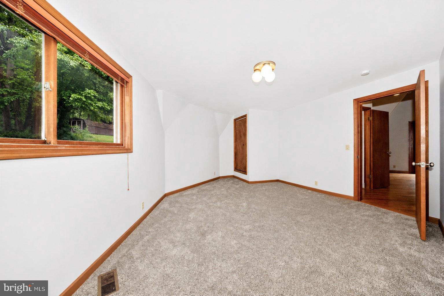 2813 Fry Road Jefferson, MD 21755 - Photo 19 of 51