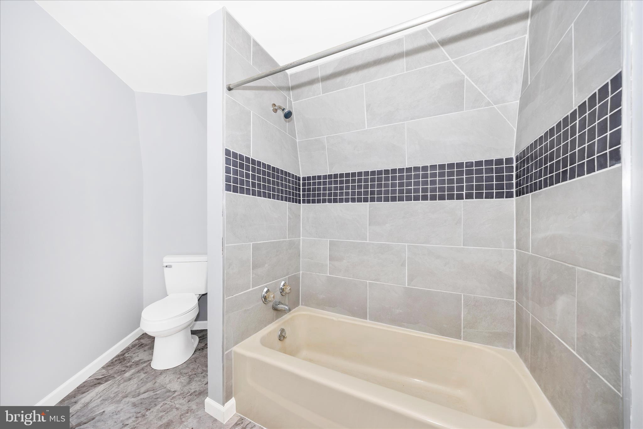 2813 Fry Road Jefferson, MD 21755 - Photo 21 of 51 Primary Bathroom