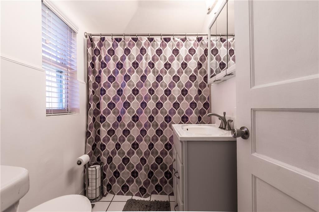 2046 Brookfield Road Pittsburgh, PA 15243 - Photo 15 of 25 Gallery Image 15