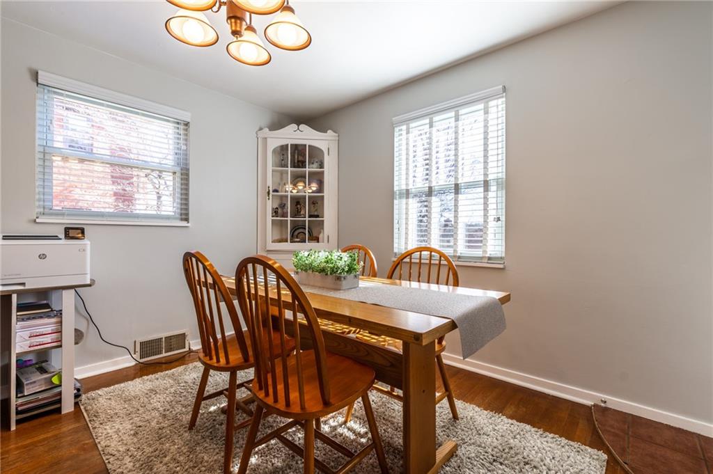 2046 Brookfield Road Pittsburgh, PA 15243 - Photo 6 of 25 Gallery Image 6