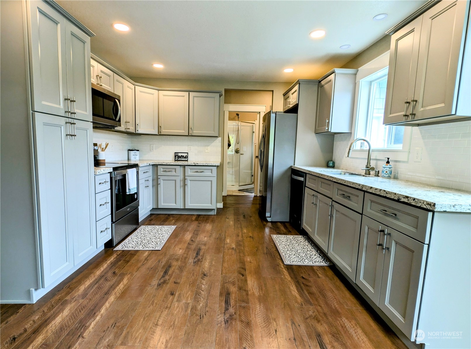 6813 River Road Aberdeen, WA 98520 - Photo 8 of 23 Gallery Image 8