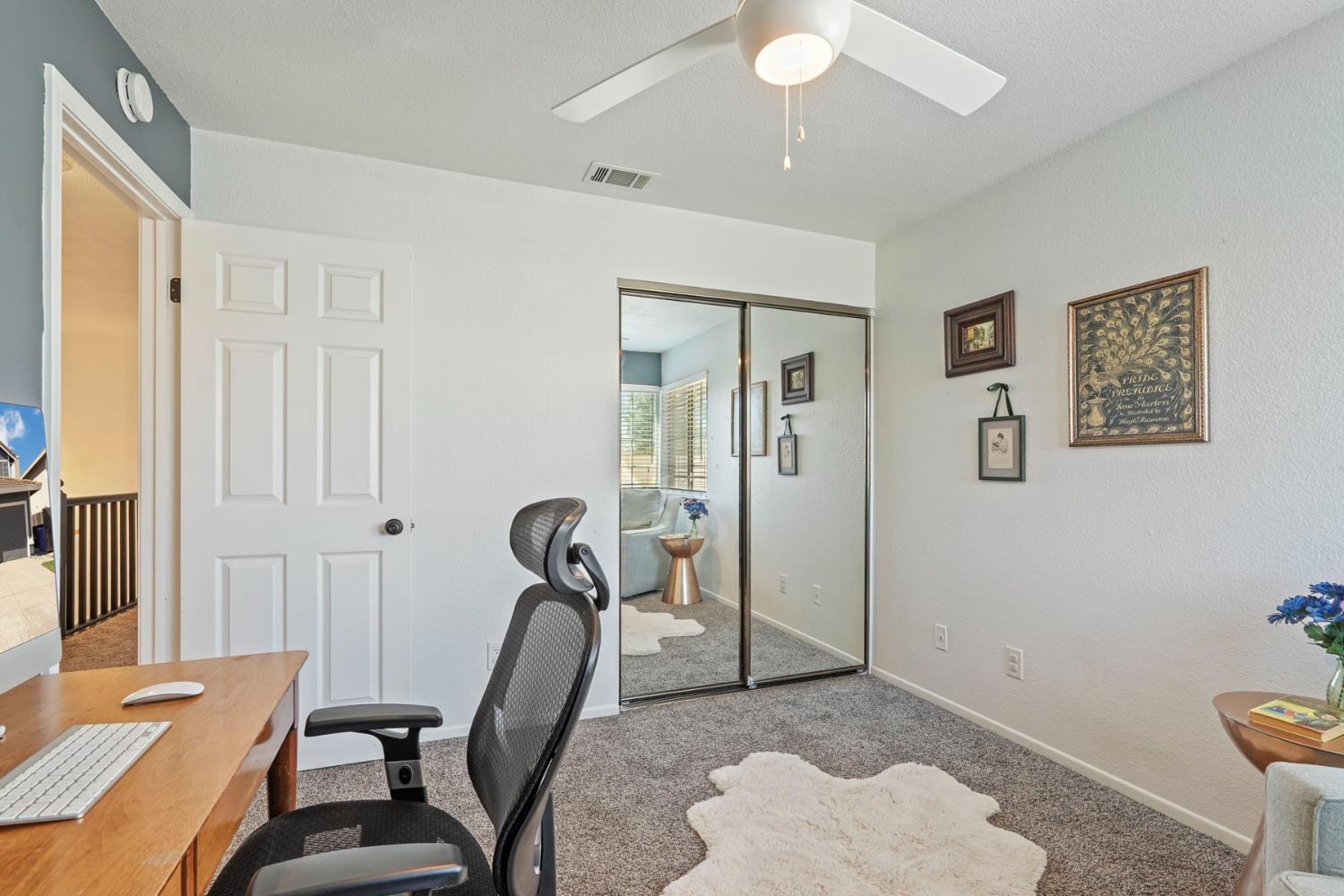 8866 Starfall Way Elk Grove, CA 95624 - Photo 22 of 43
