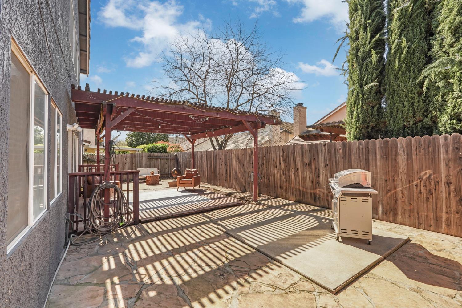 8866 Starfall Way Elk Grove, CA 95624 - Photo 42 of 43