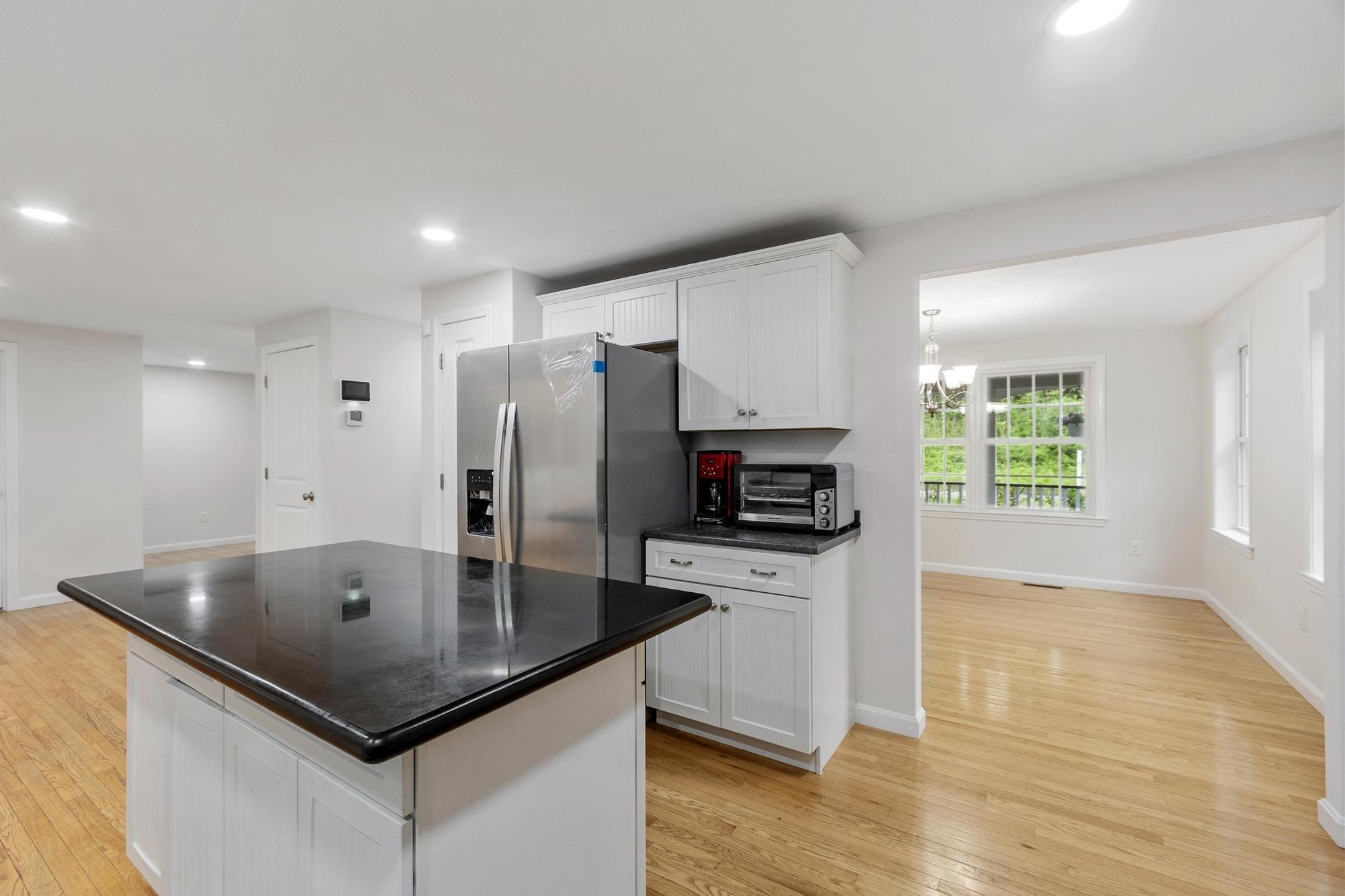 29 Cider Street Epping, NH 03042 - Photo 7 of 39