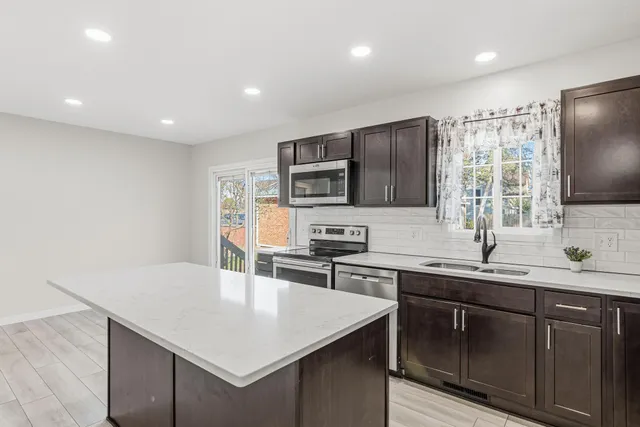 $325,000 | 405 Washington Street, Northfield, MN 55057