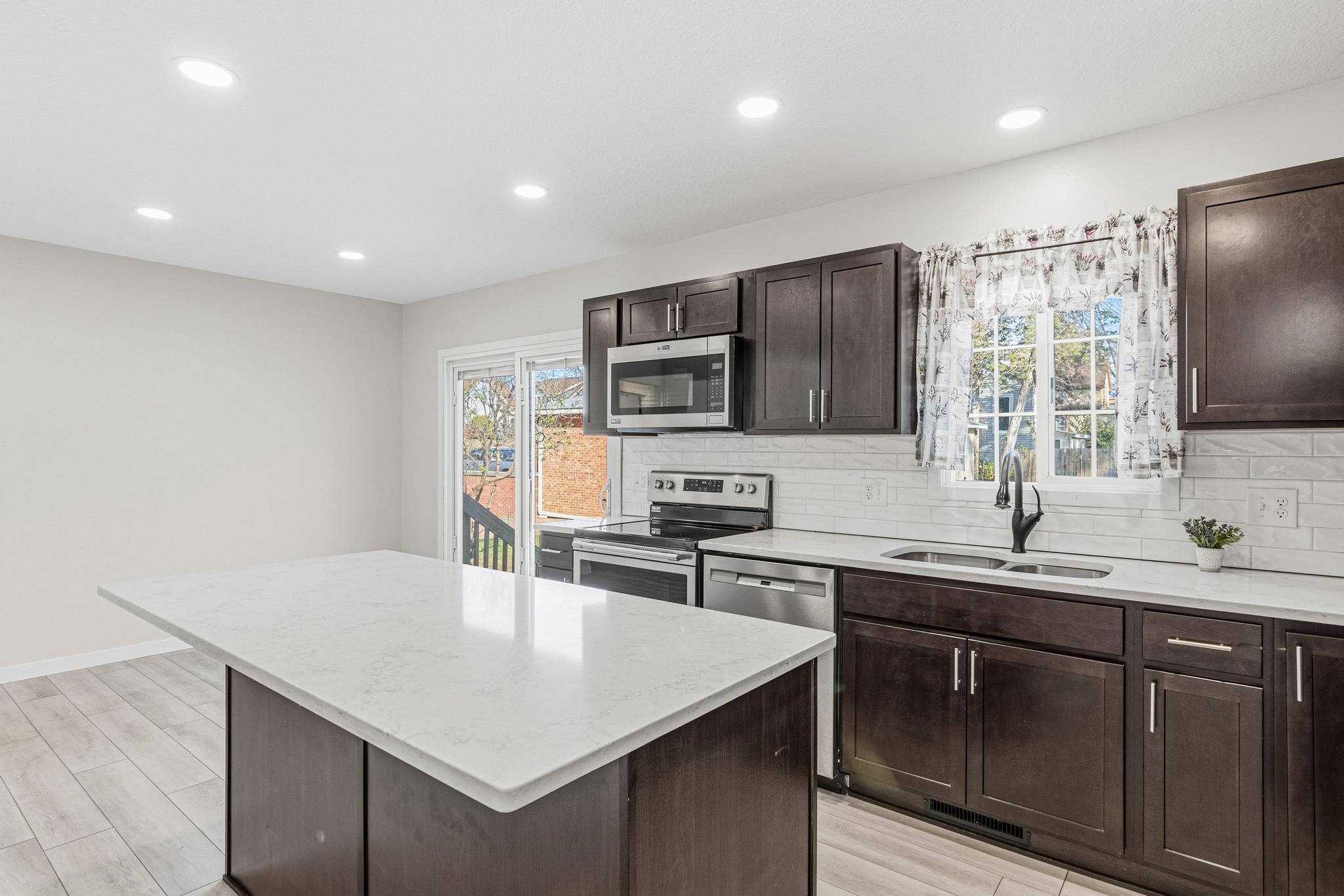 405 Washington Street Northfield, MN 55057 - Photo 3 of 30