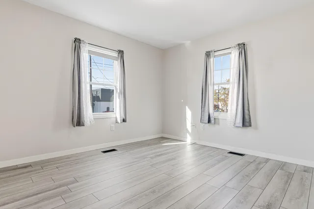 $325,000 | 405 Washington Street, Northfield, MN 55057