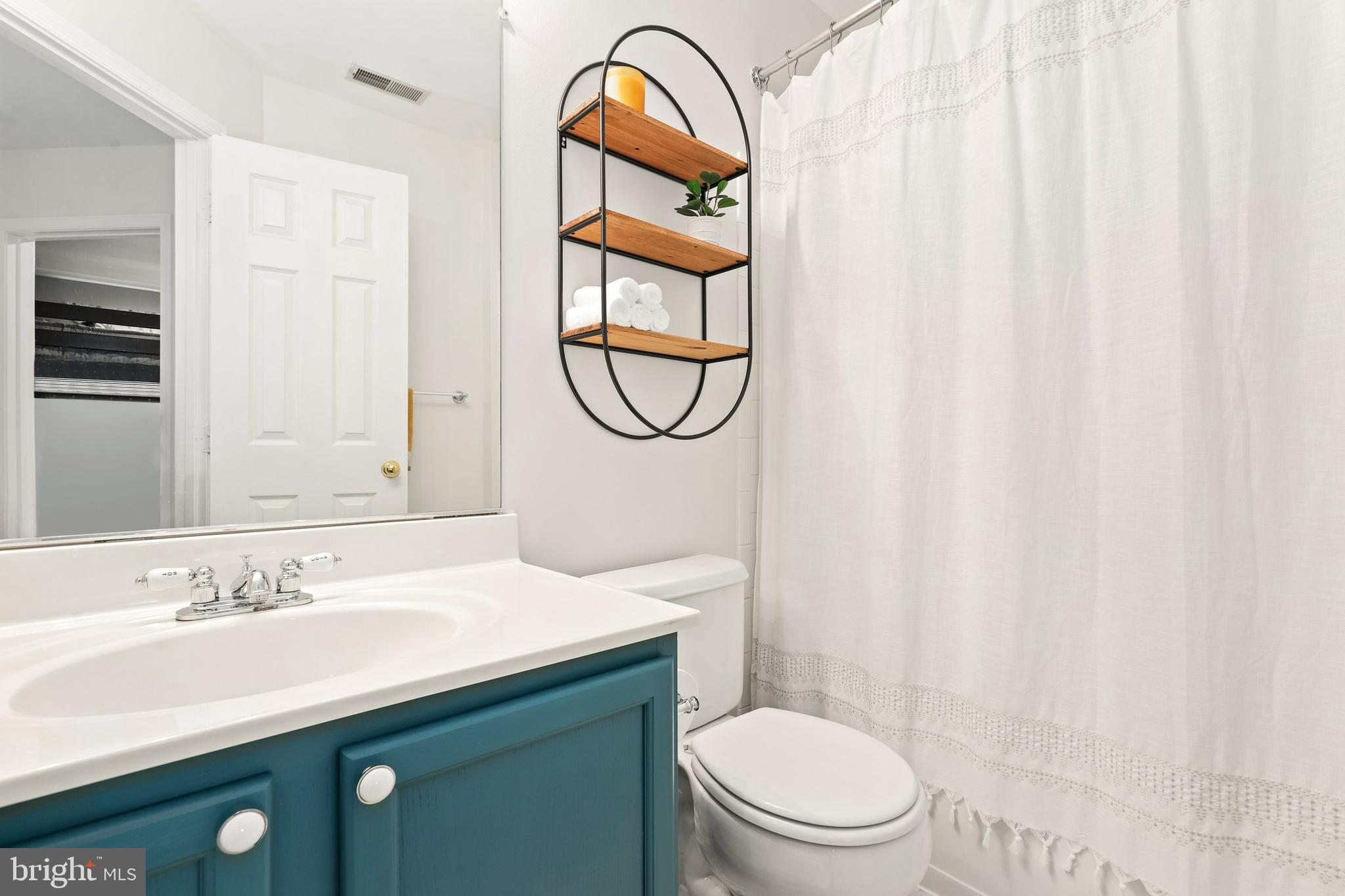 206 Connery Terrace Southwest Leesburg, VA 20175 - Photo 21 of 38