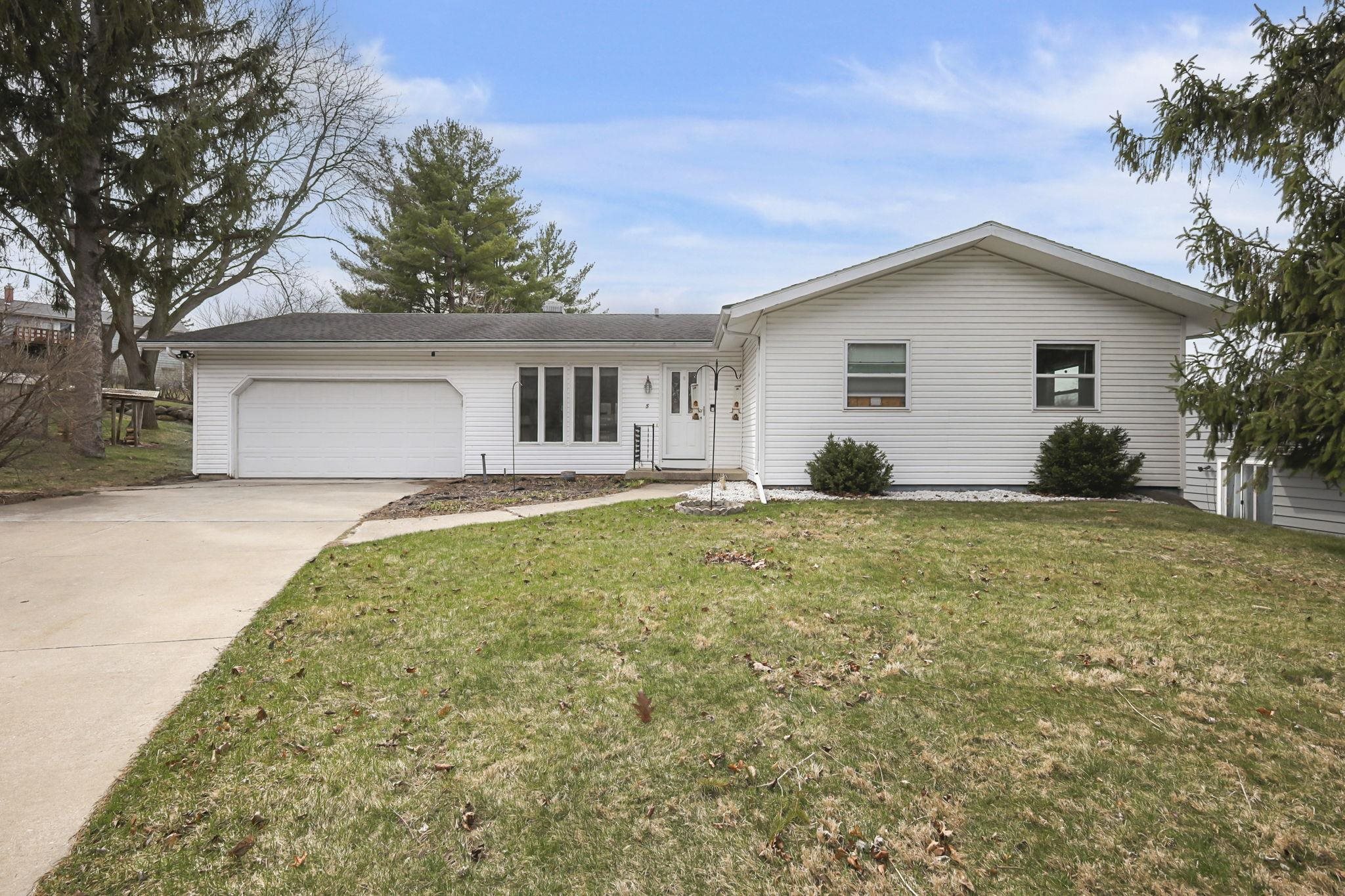 5 Yorktown Circle Madison, WI 53711 - Photo 1 of 38