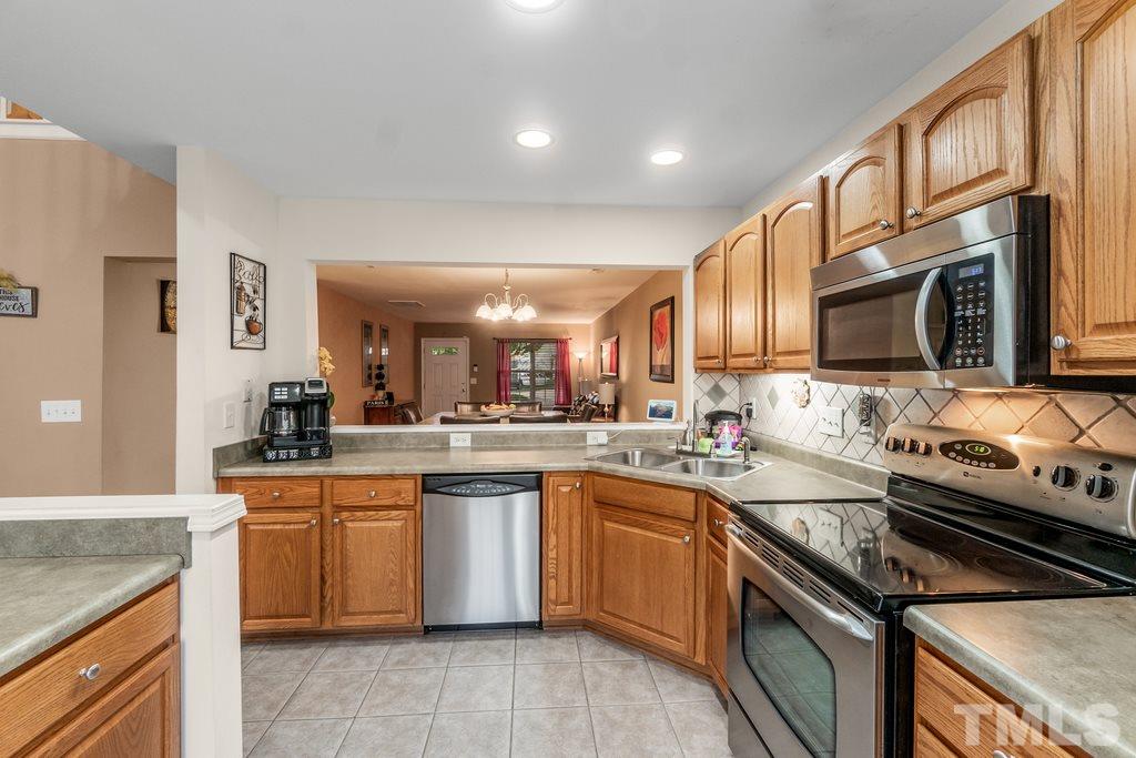 503 Ringleaf Court Cary, NC 27513 - Photo 13 of 27 Gallery Image 13