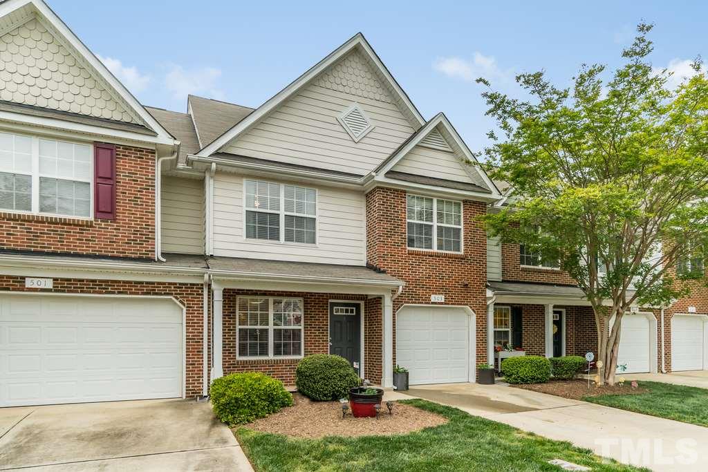 503 Ringleaf Court Cary, NC 27513 - Photo 3 of 27 Gallery Image 3
