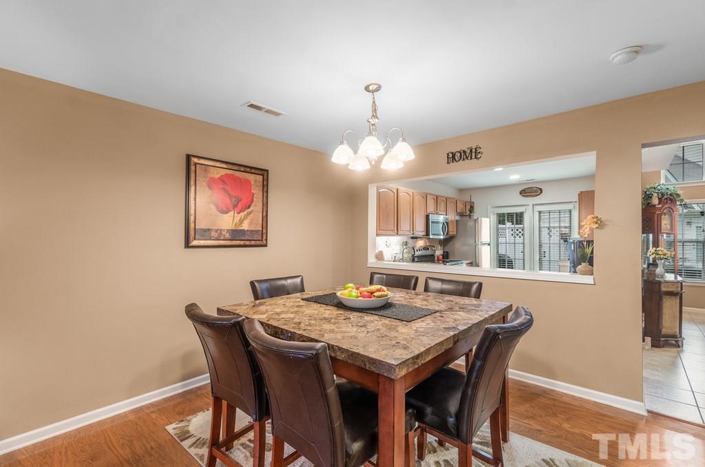 503 Ringleaf Court Cary, NC 27513 - Photo 8 of 27 Gallery Image 8