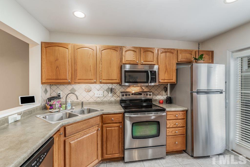 503 Ringleaf Court Cary, NC 27513 - Photo 10 of 27 Gallery Image 10