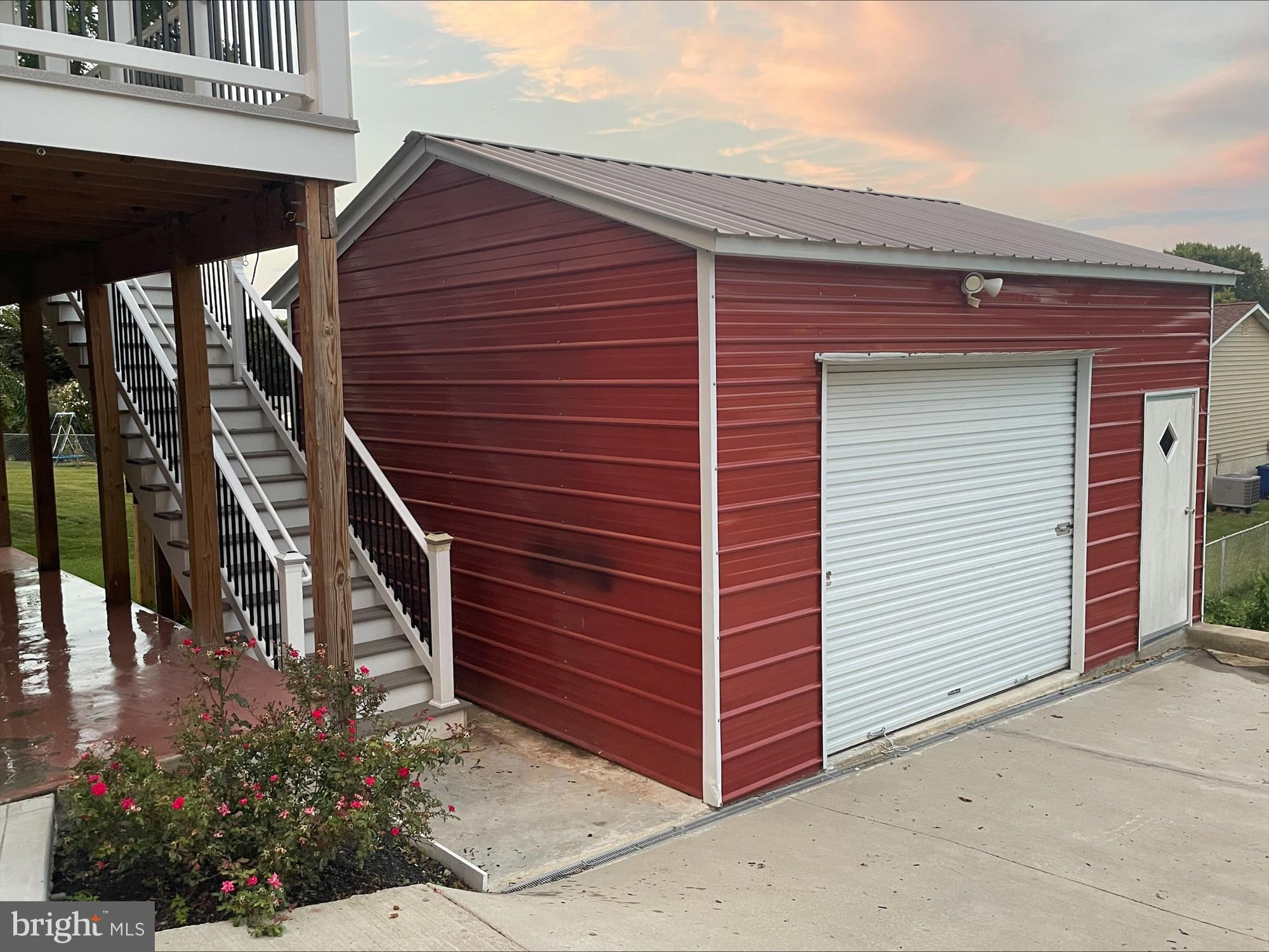 331 Timber Grove Road Owings Mills, MD 21117 - Photo 2 of 16 1 Car Plus Garage