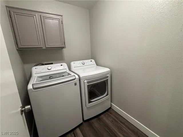 $2,250 | 3569 Lazy Sun Lane, Las Vegas, NV 89147