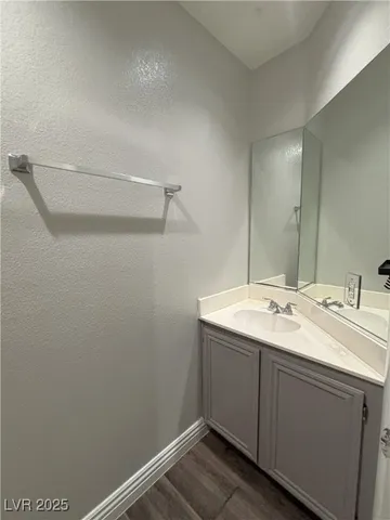 $2,250 | 3569 Lazy Sun Lane, Las Vegas, NV 89147