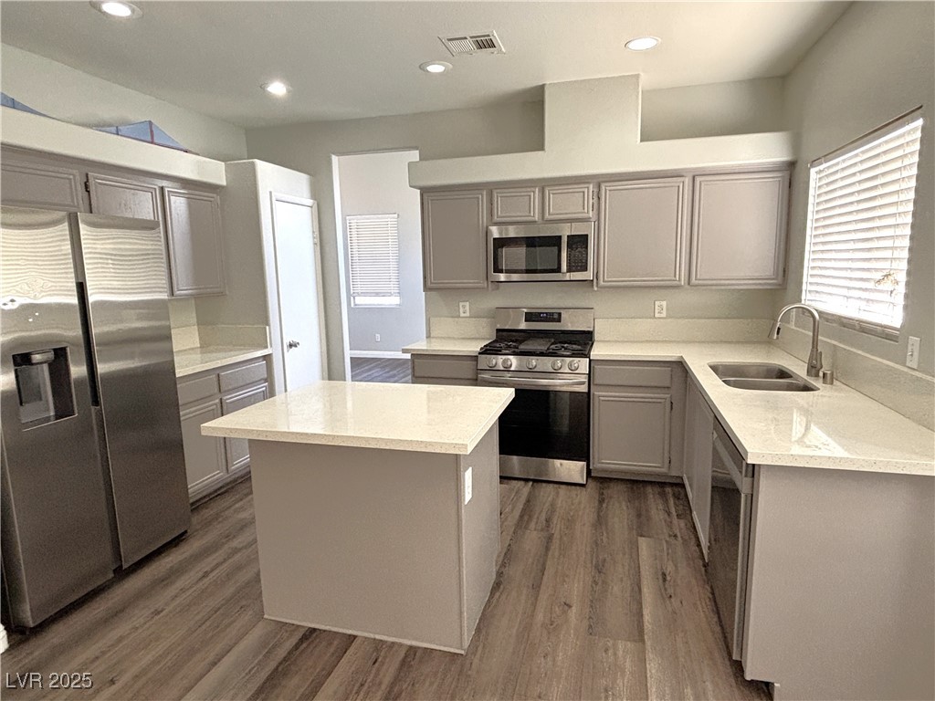 3569 Lazy Sun Lane Las Vegas, NV 89147 - Photo 10 of 35