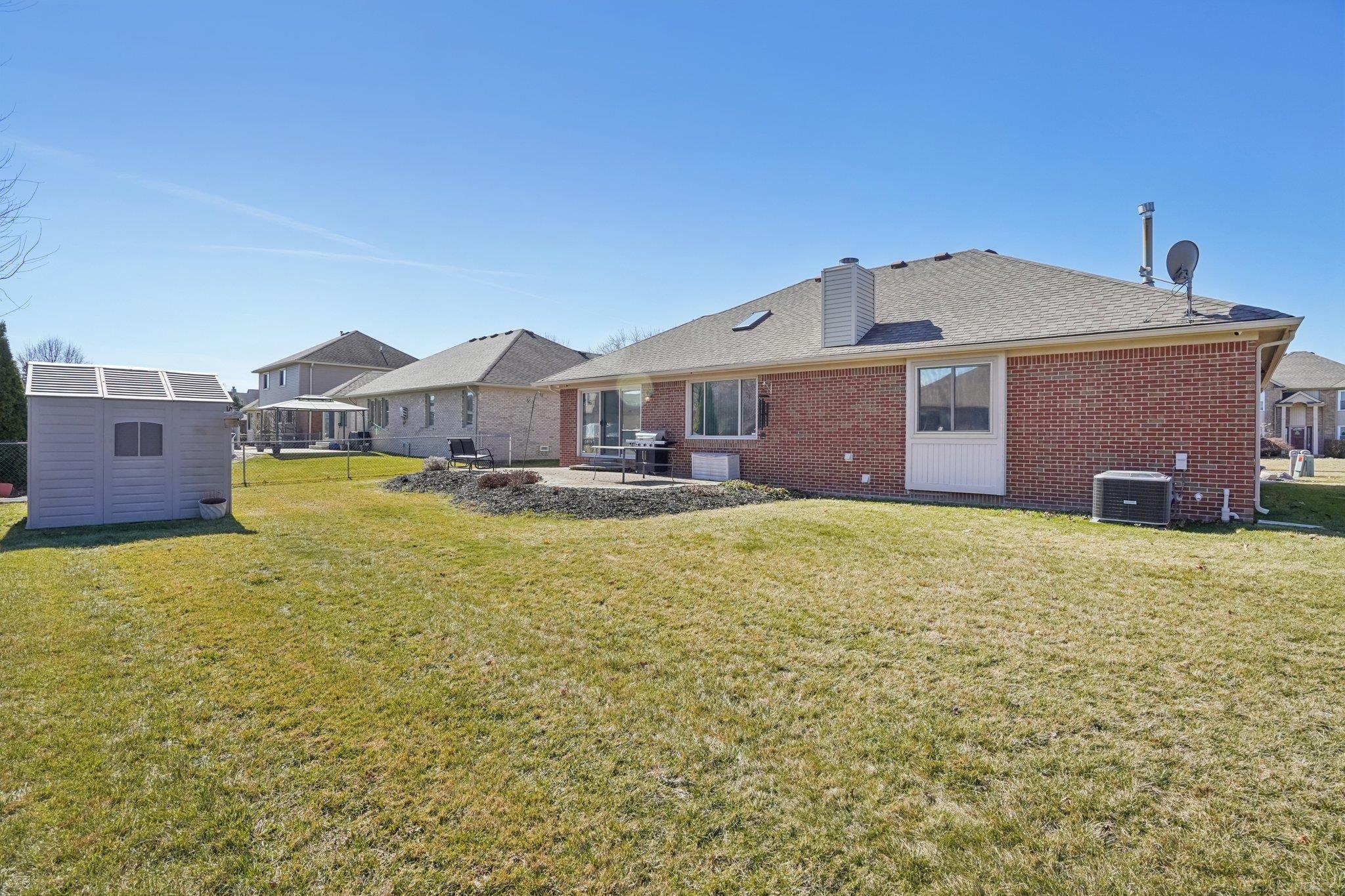 48302 Adams Drive Macomb, MI 48044 - Photo 45 of 47 Gallery Image 45