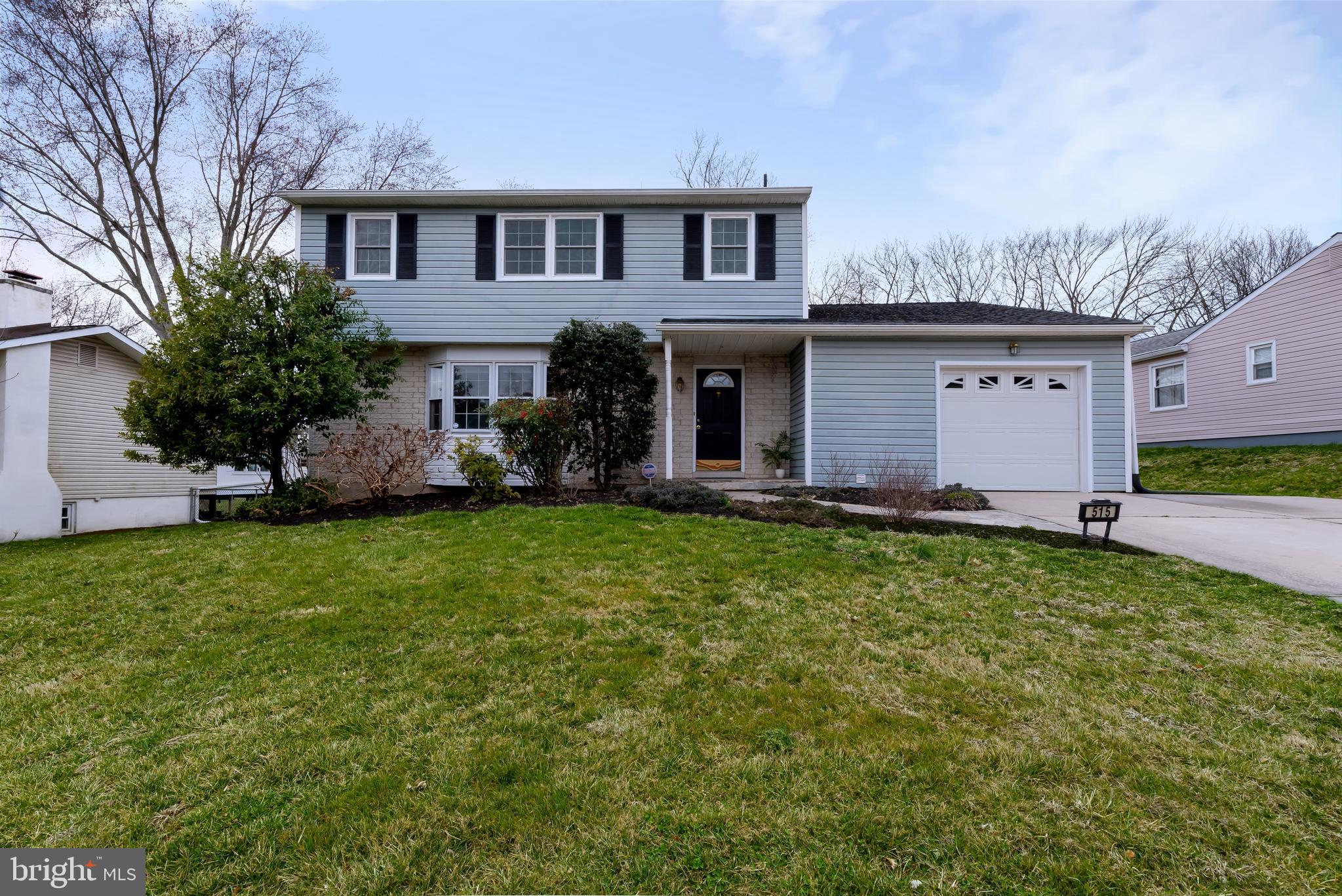 515 Defoe Road Hockessin, DE 19707 - Photo 2 of 40 Welcome Home to 515 Defoe Rd.!