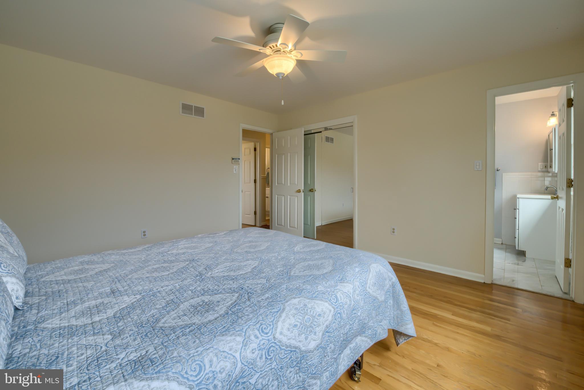 515 Defoe Road Hockessin, DE 19707 - Photo 23 of 40 Master bedroom
