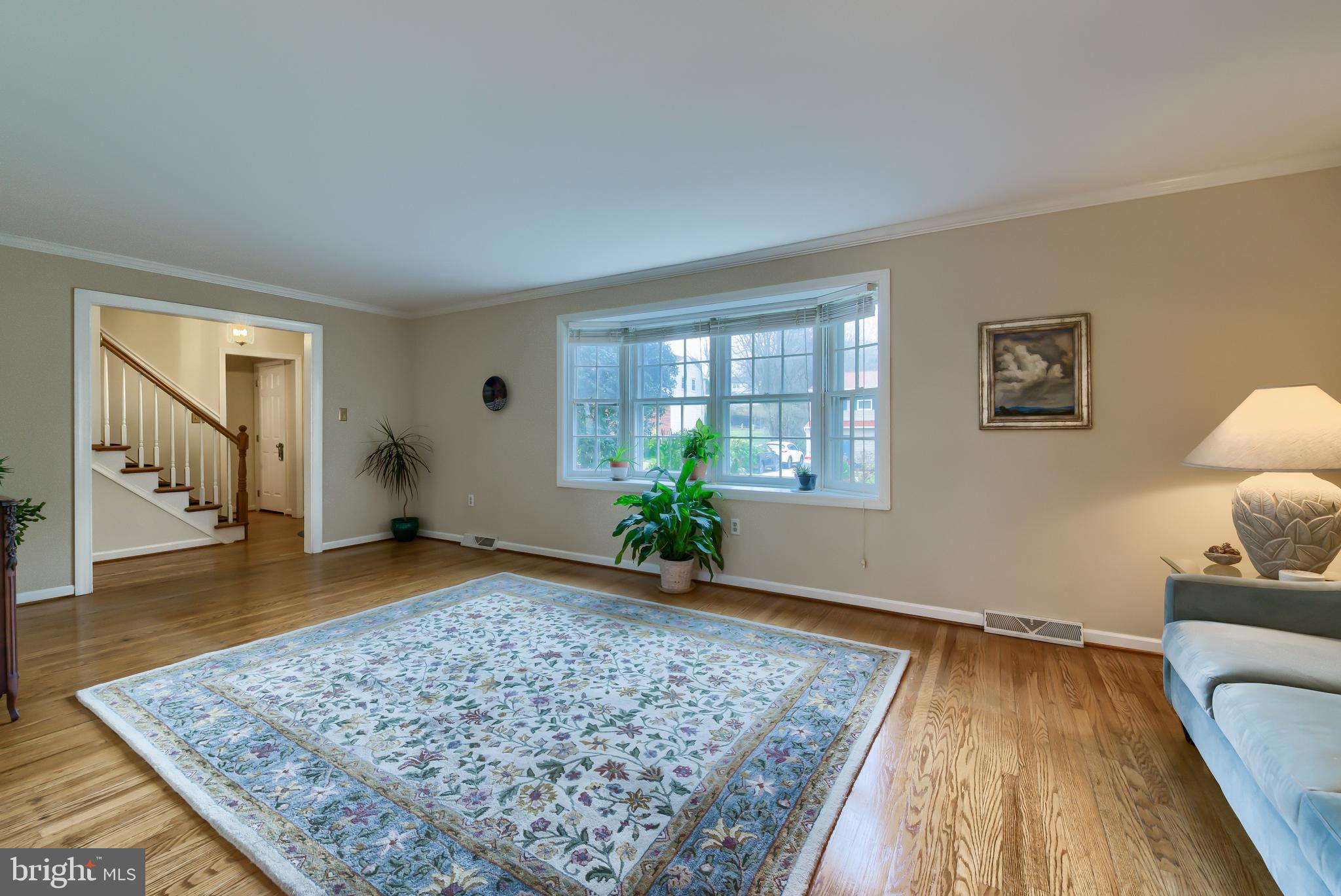 515 Defoe Road Hockessin, DE 19707 - Photo 6 of 40 Bay window in livingroom