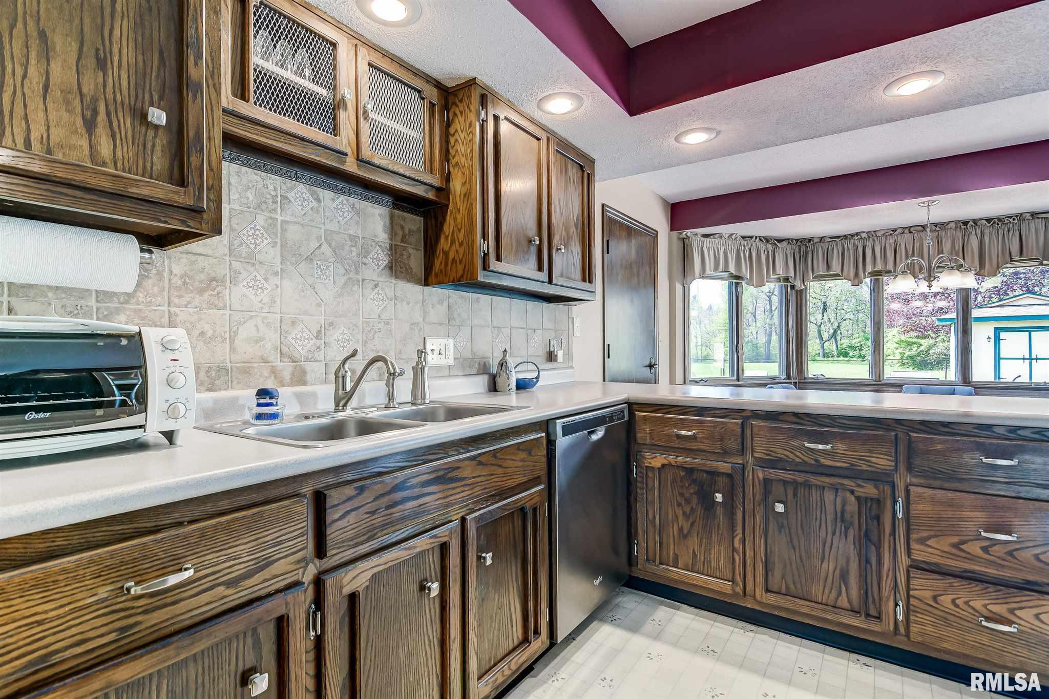 990 Gabbert Road Springfield, IL 62707 - Photo 20 of 49 Gallery Image 20