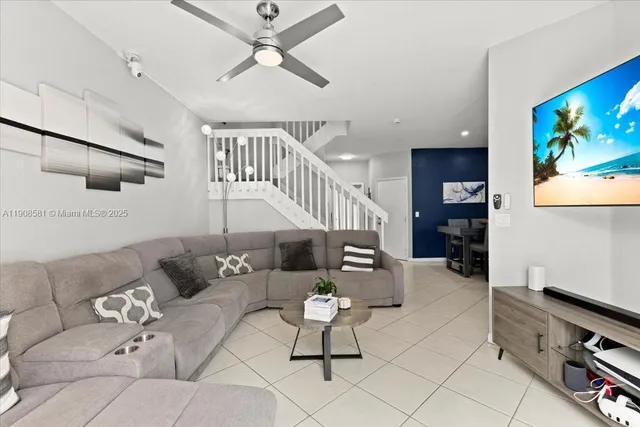 $480,000 | 4086 Northwest 92nd Avenue, Sunrise, FL 33351