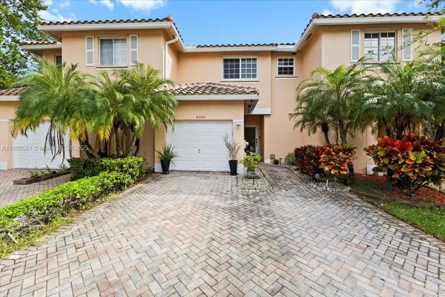 $480,000 | 4086 Northwest 92nd Avenue, Sunrise, FL 33351