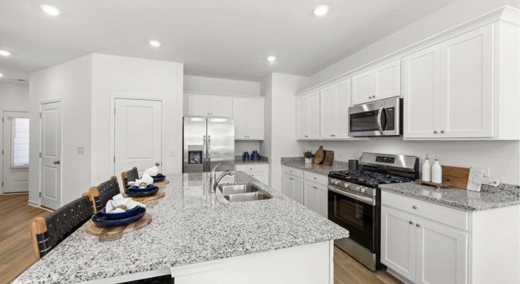 3025 Humdala Place Buford, GA 30519 - Photo 4 of 20