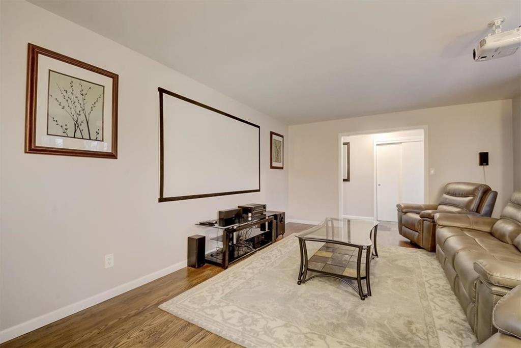 7855 Graham Road Indianapolis, IN 46250 - Photo 11 of 42 Gallery Image 11