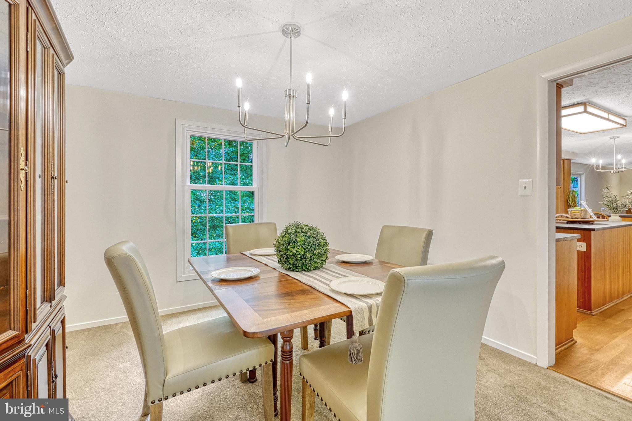 6013 Windward Drive Burke, VA 22015 - Photo 12 of 44 Dining Room