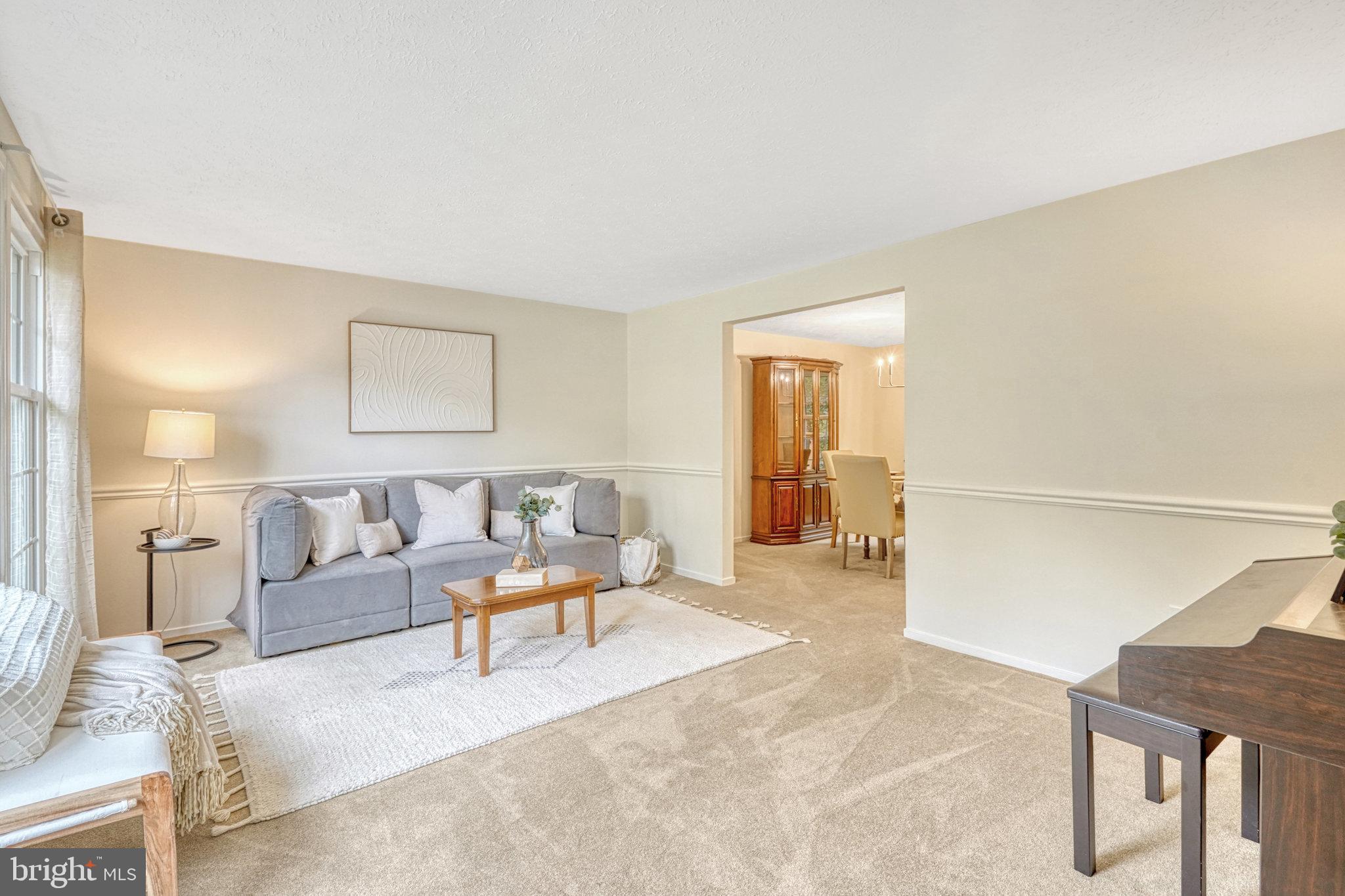 6013 Windward Drive Burke, VA 22015 - Photo 13 of 44 Living Room