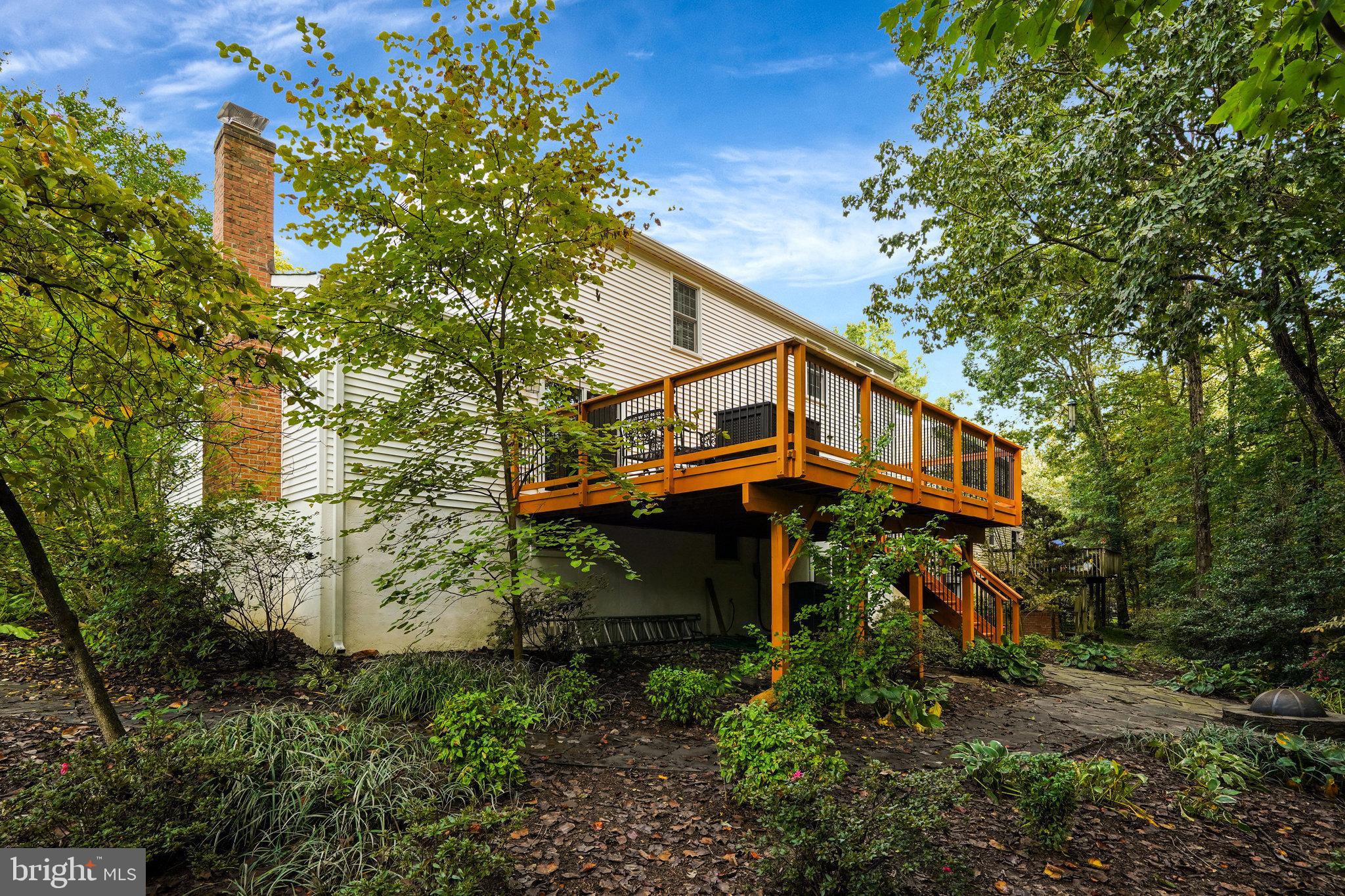 6013 Windward Drive Burke, VA 22015 - Photo 41 of 44 Rear Exterior