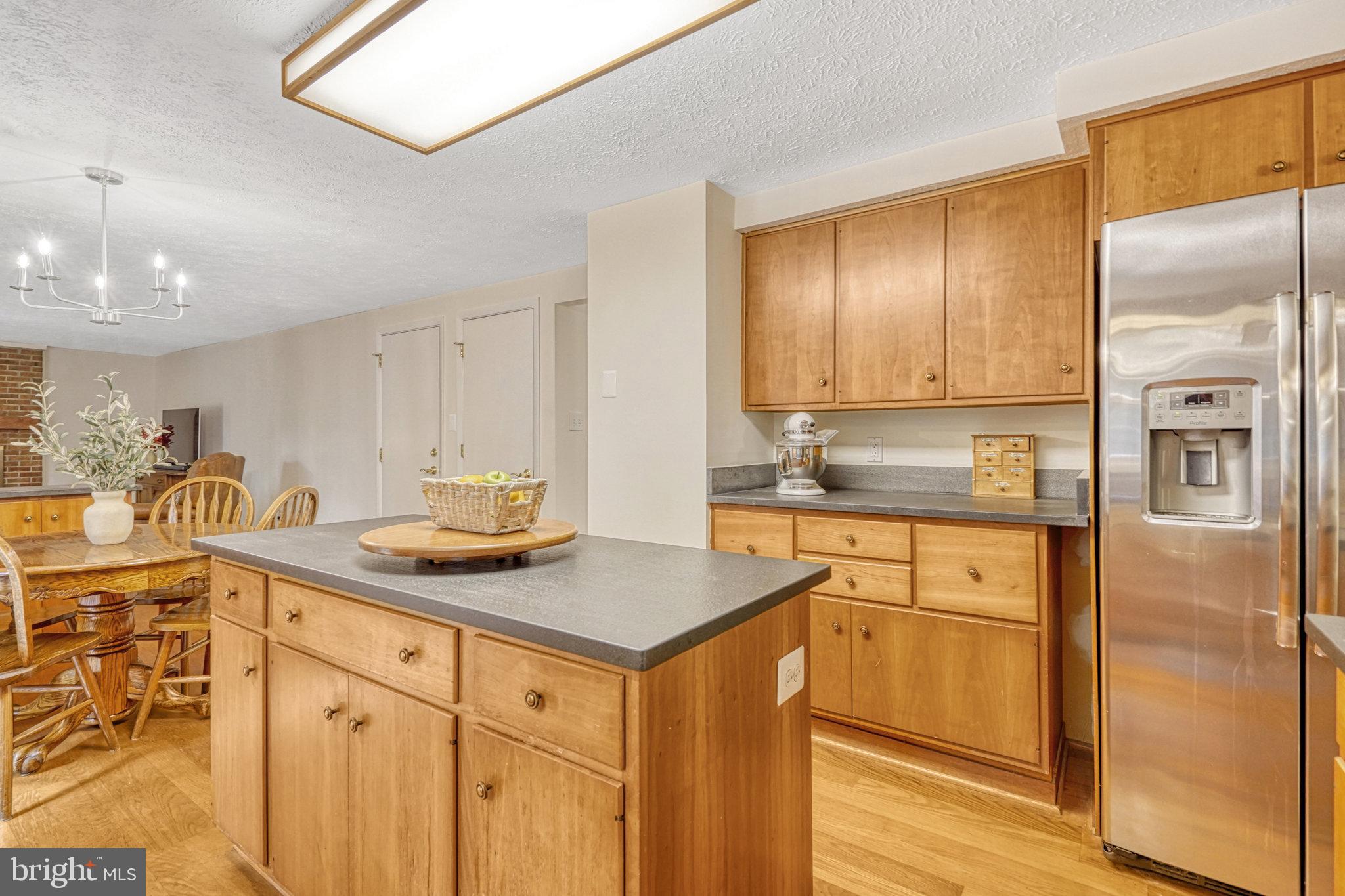 6013 Windward Drive Burke, VA 22015 - Photo 5 of 44 Kitchen with Stainless Steel Appliances